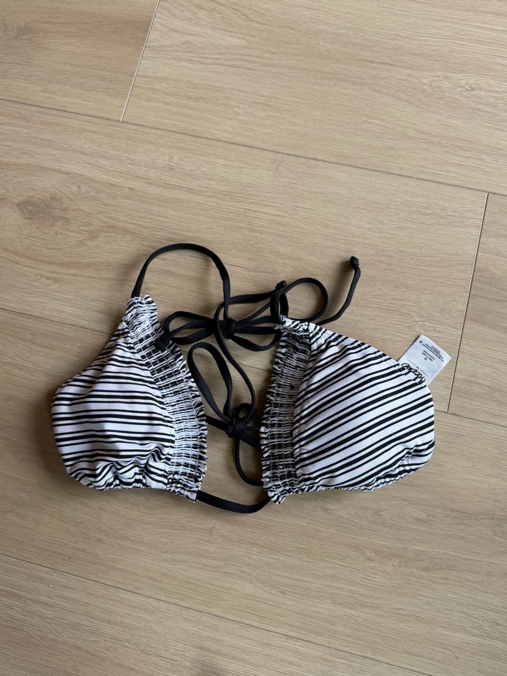 Mossimo Supply Co. Black & White Striped Women’s Bikini Top
